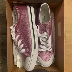 Girl’s Sparkly Pink Sneakers